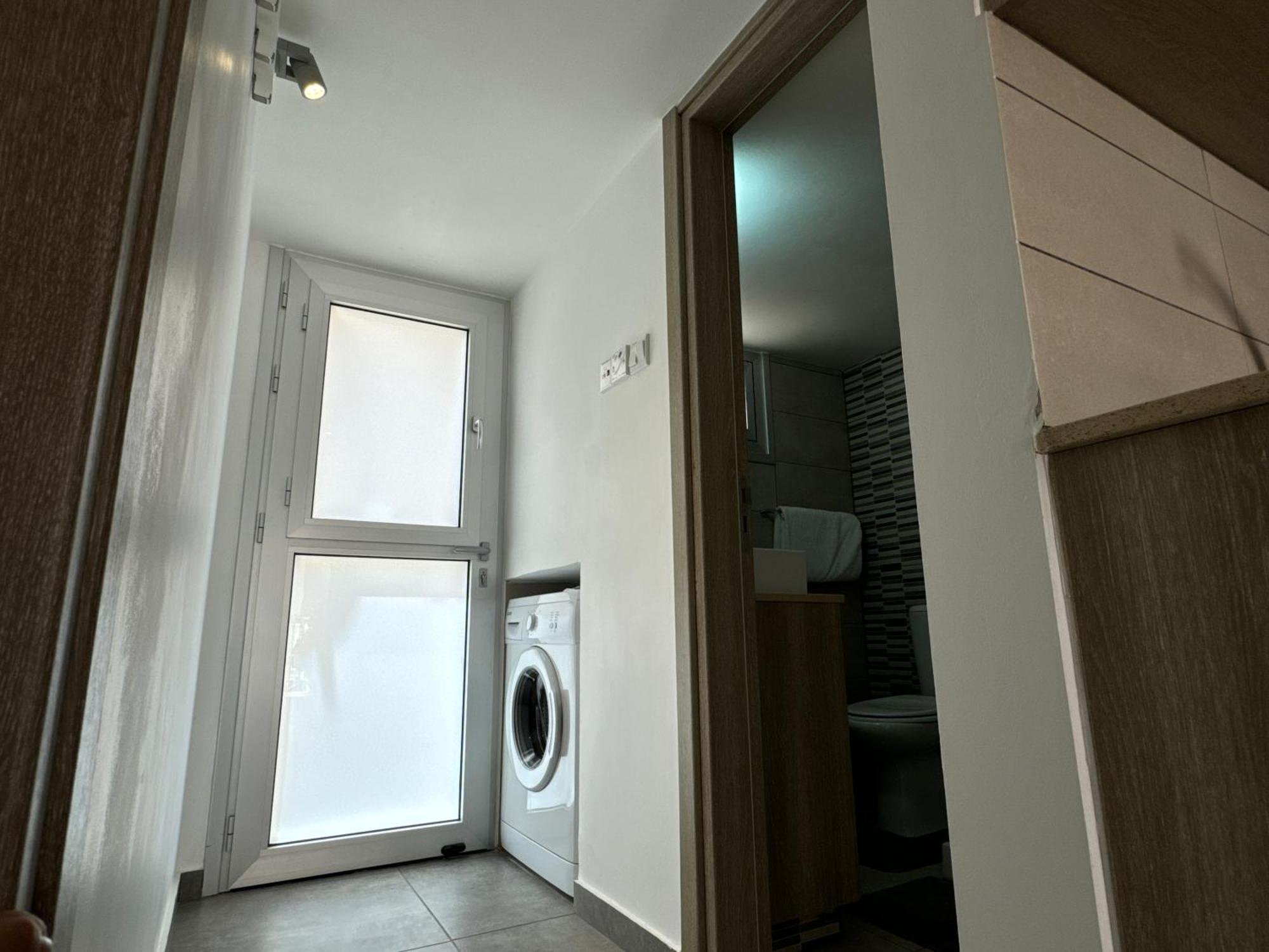 Topikos Apartments Ayía Nápa Extérieur photo